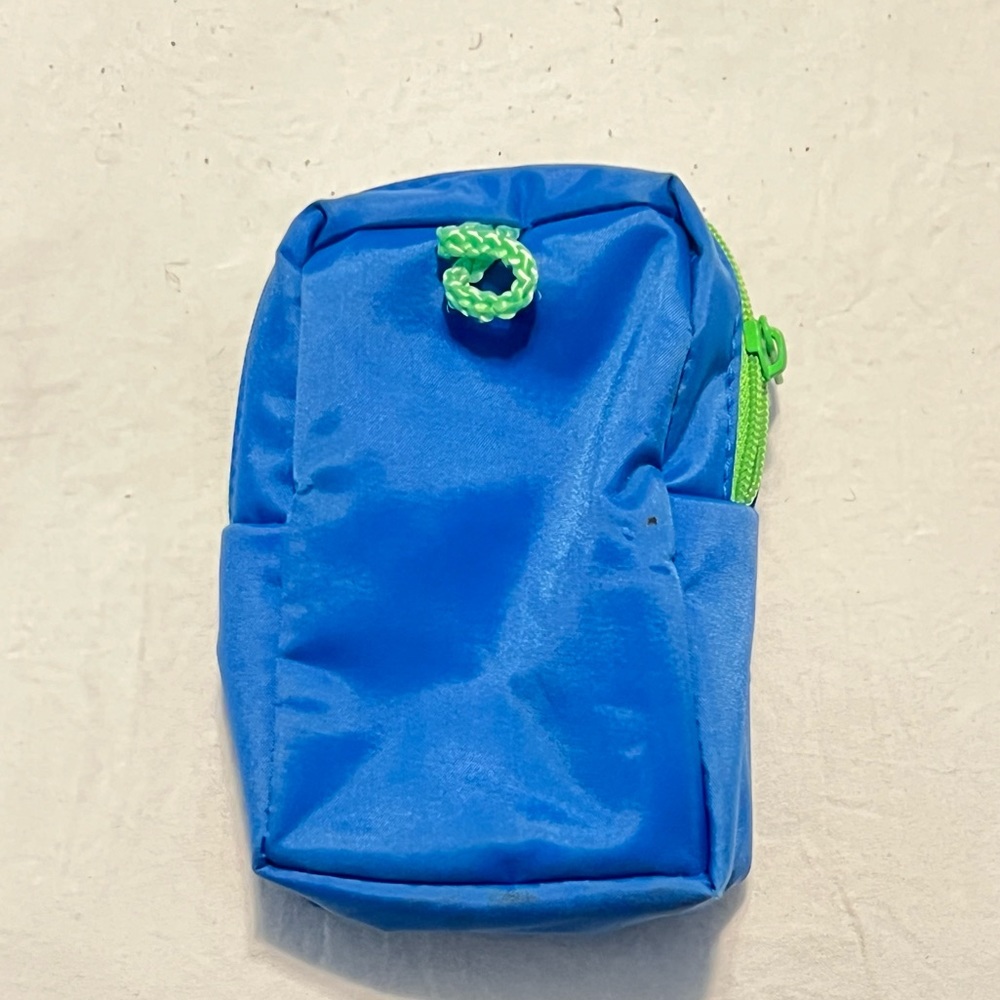 Vintage Igloo Pouch - image 3